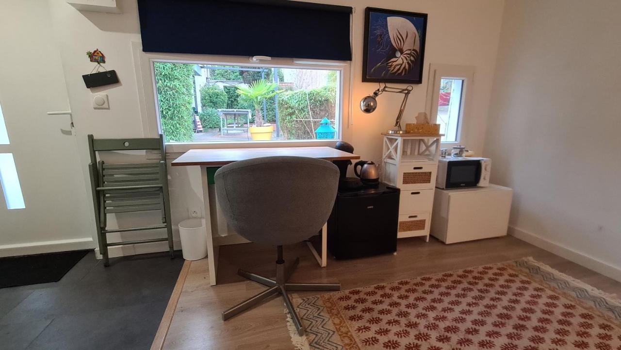 Le Studio Dans Le Jardin. Rosny-Sous-Bois Extérieur photo